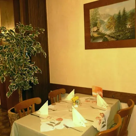 Zajazd Landgasthaus Zum Steinernen Mann Ulmet